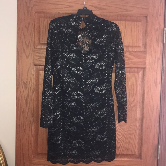 Dress - Picture 2 of 6